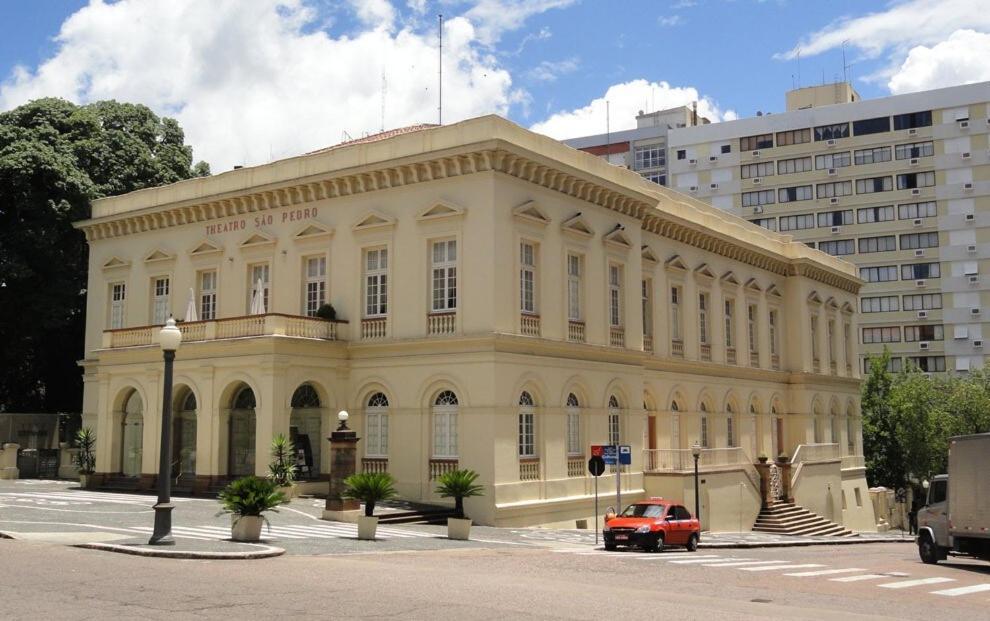 Amplo Apartamento No Centro De Porto Alegre Lägenhet Exteriör bild